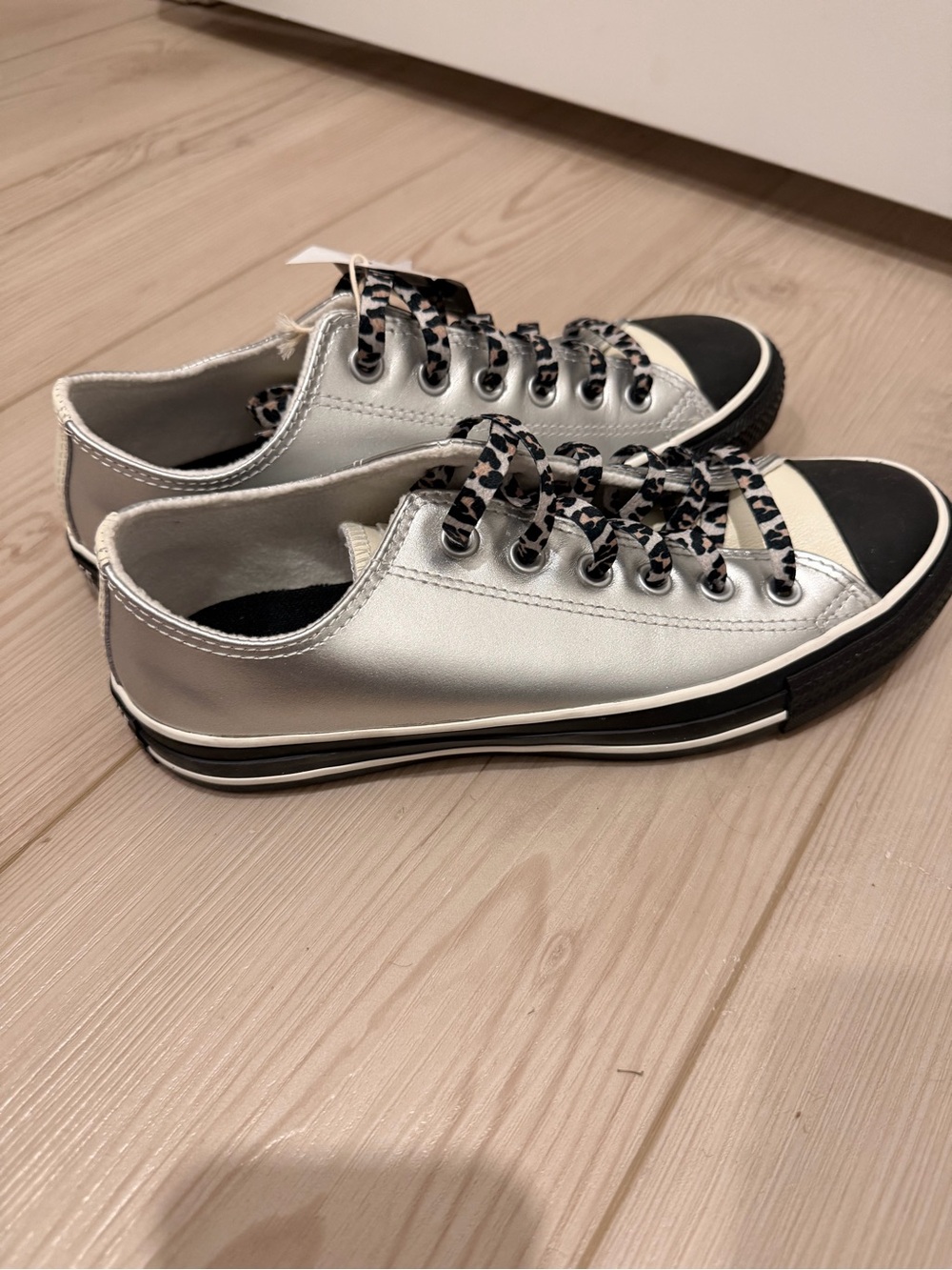 Converse Silver Low-Top Sneakers with Black Toe Cap and Leopard Laces